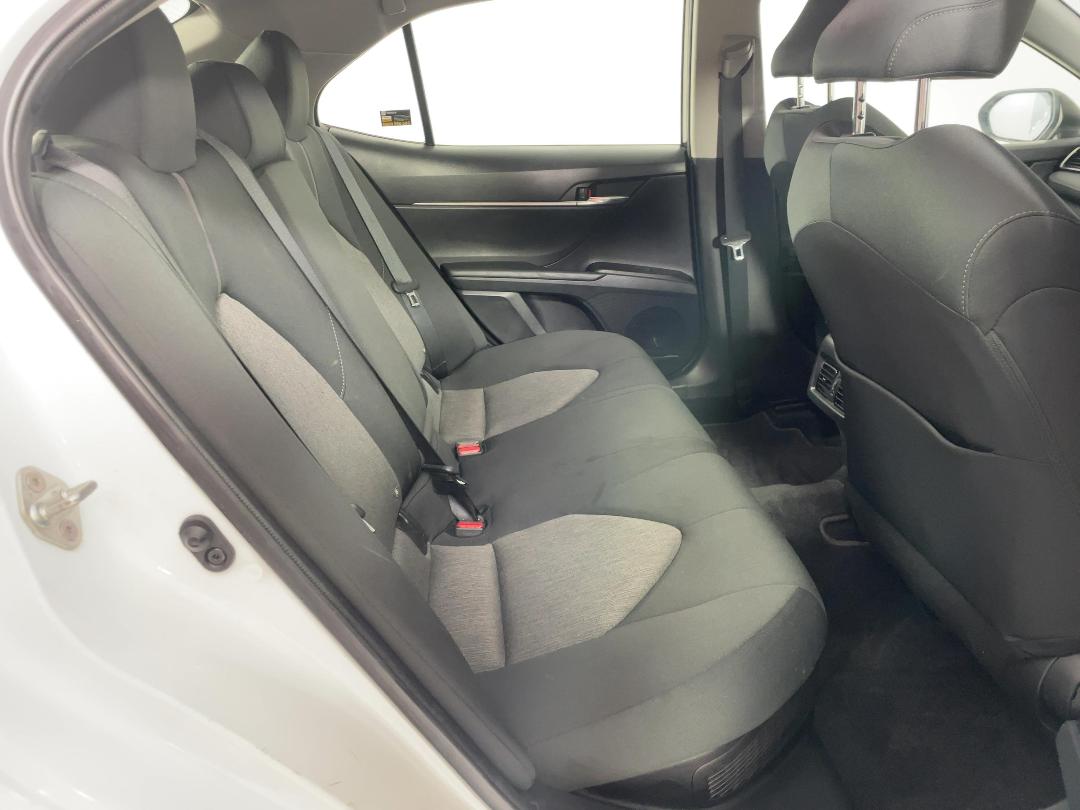 Photo '20' of Toyota Camry