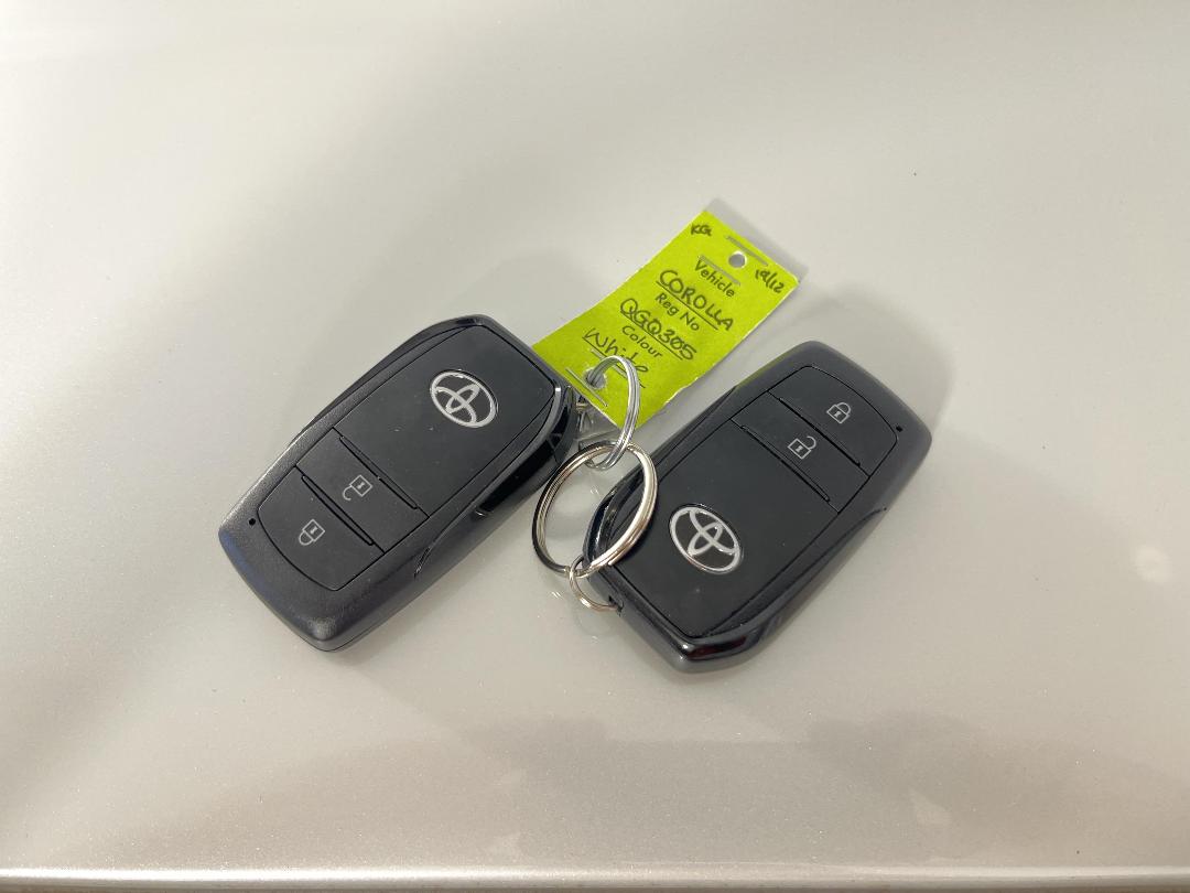 Photo '22' of Toyota Corolla