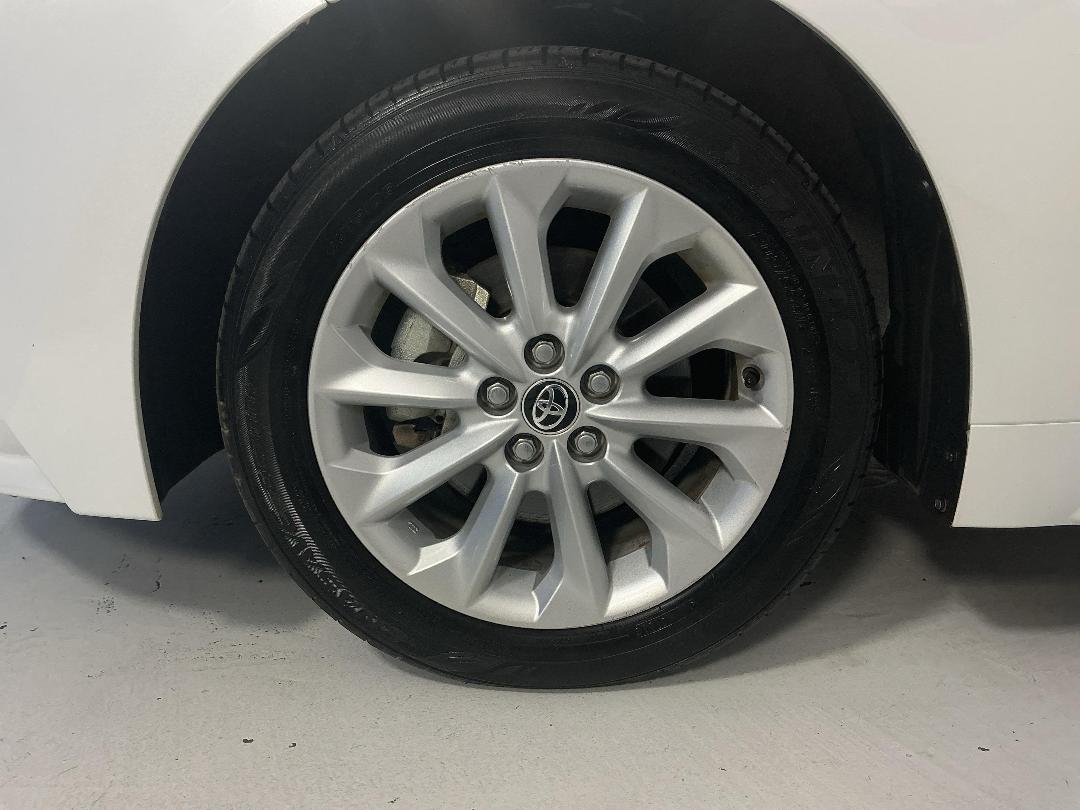 Photo '10' of Toyota Corolla