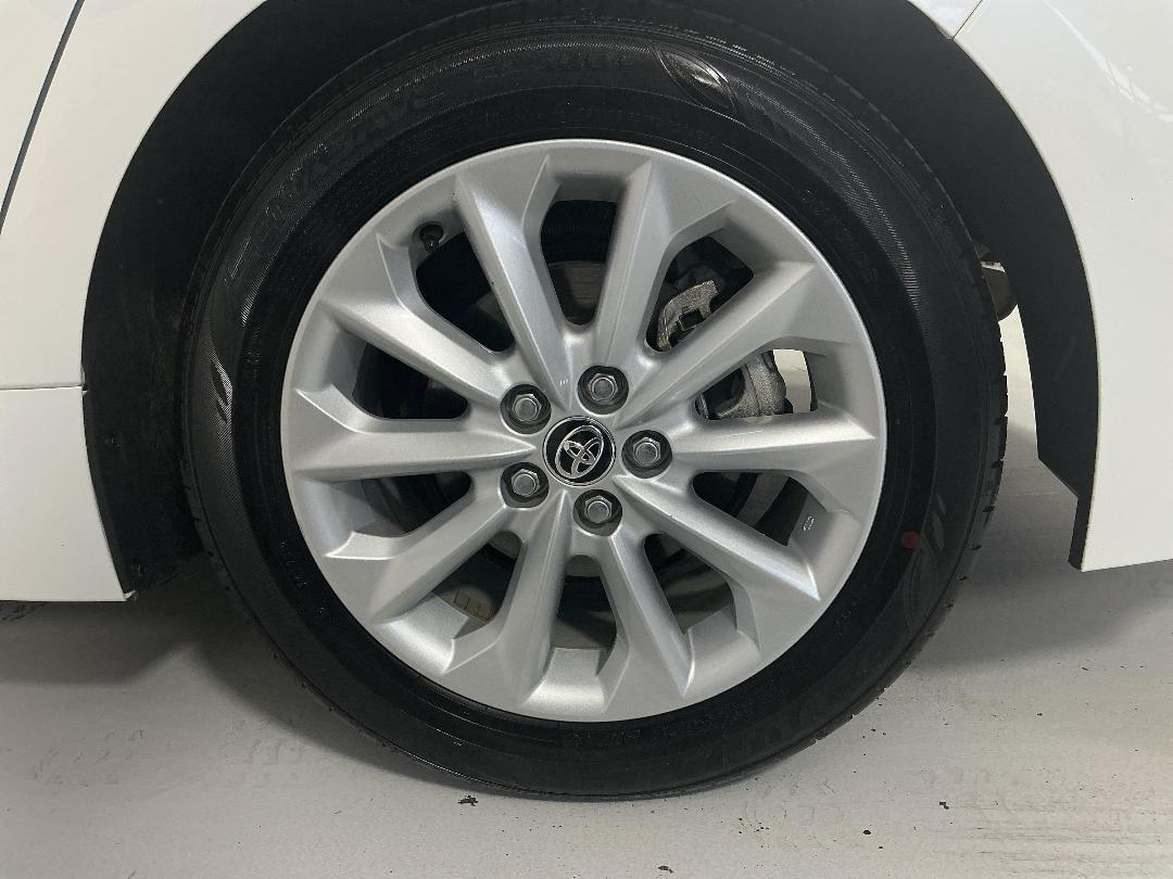 Photo '11' of Toyota Corolla