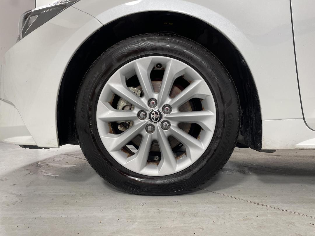 Photo '10' of Toyota Corolla