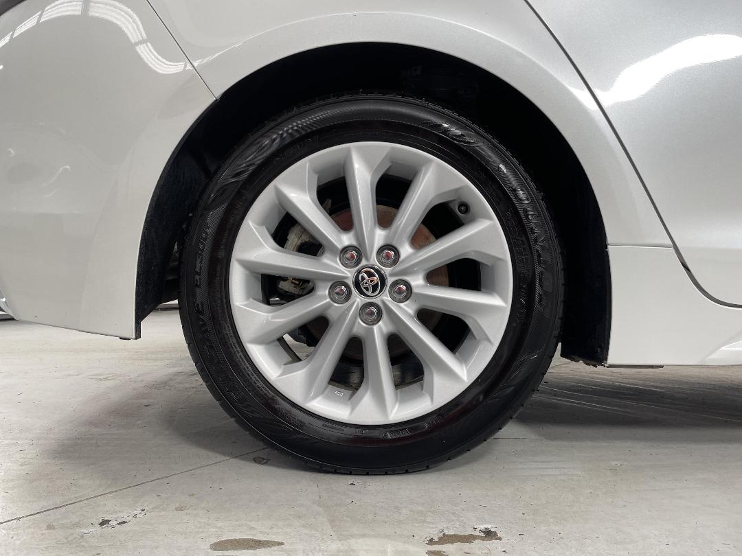 Photo '12' of Toyota Corolla