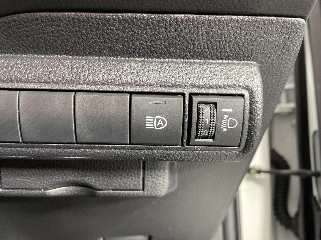 Photo '32' of Toyota Corolla