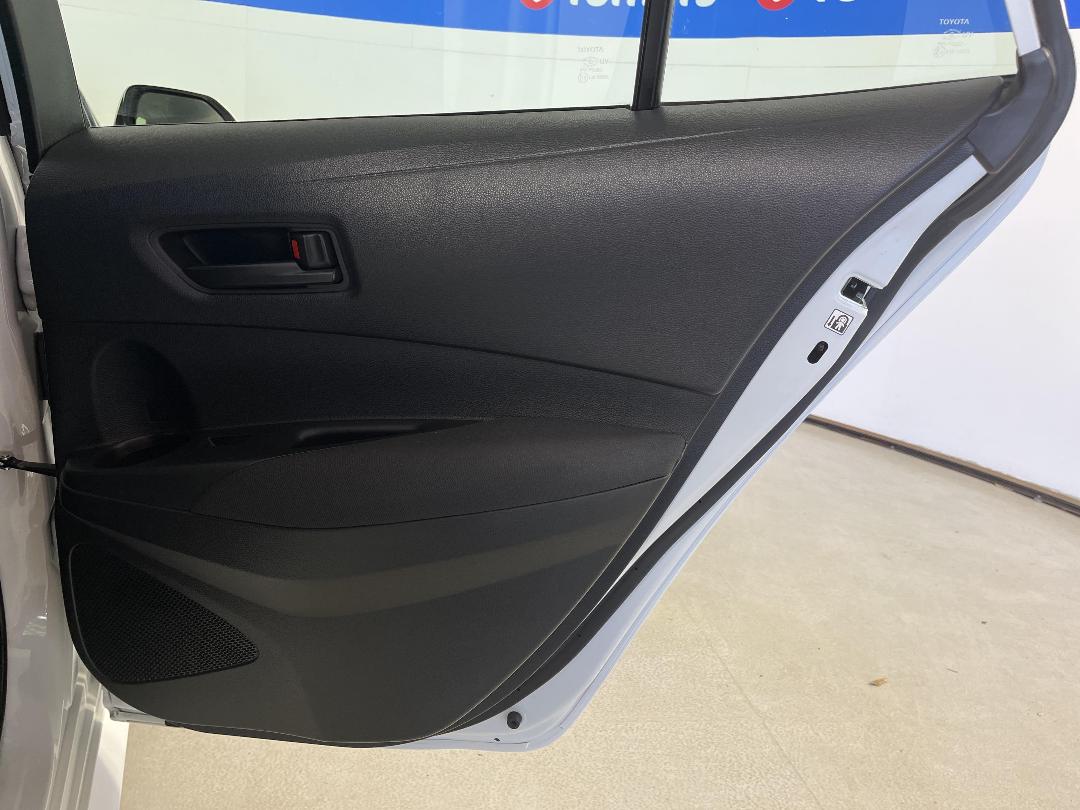 Photo '19' of Toyota Corolla Photo '19' of Toyota Corolla