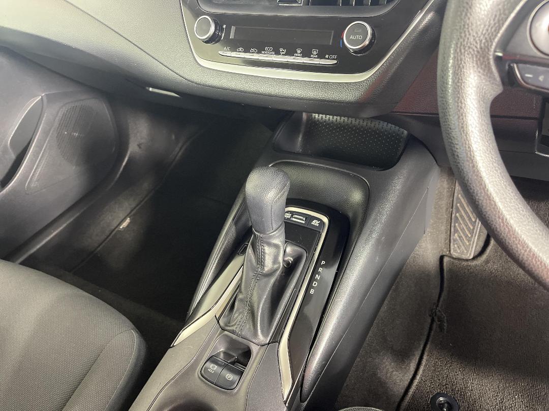 Photo '18' of Toyota Corolla Photo '18' of Toyota Corolla