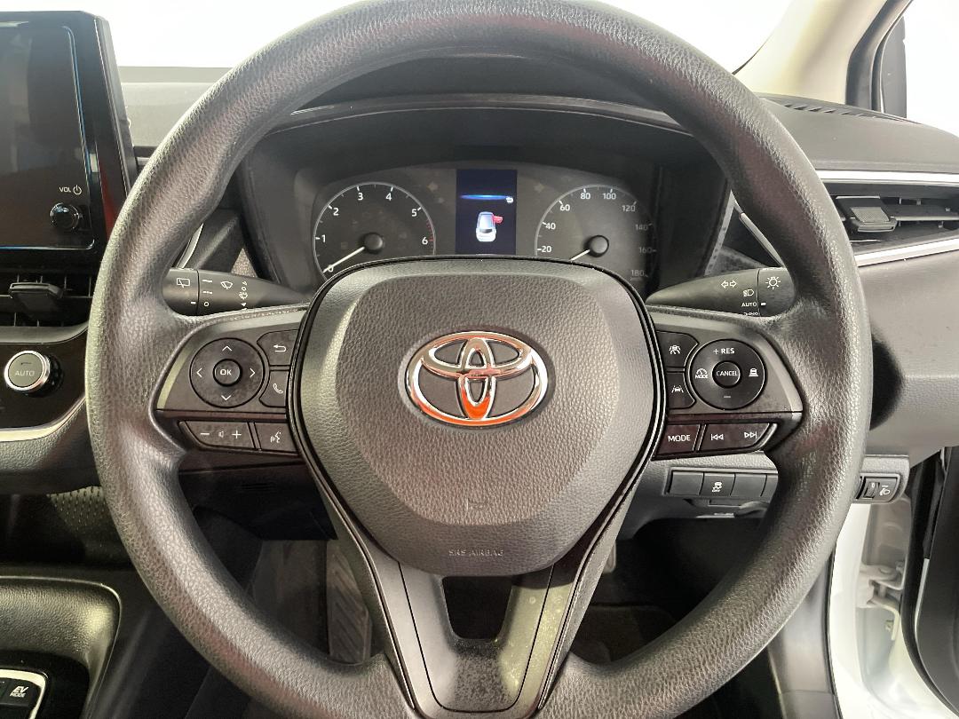 Photo '28' of Toyota Corolla