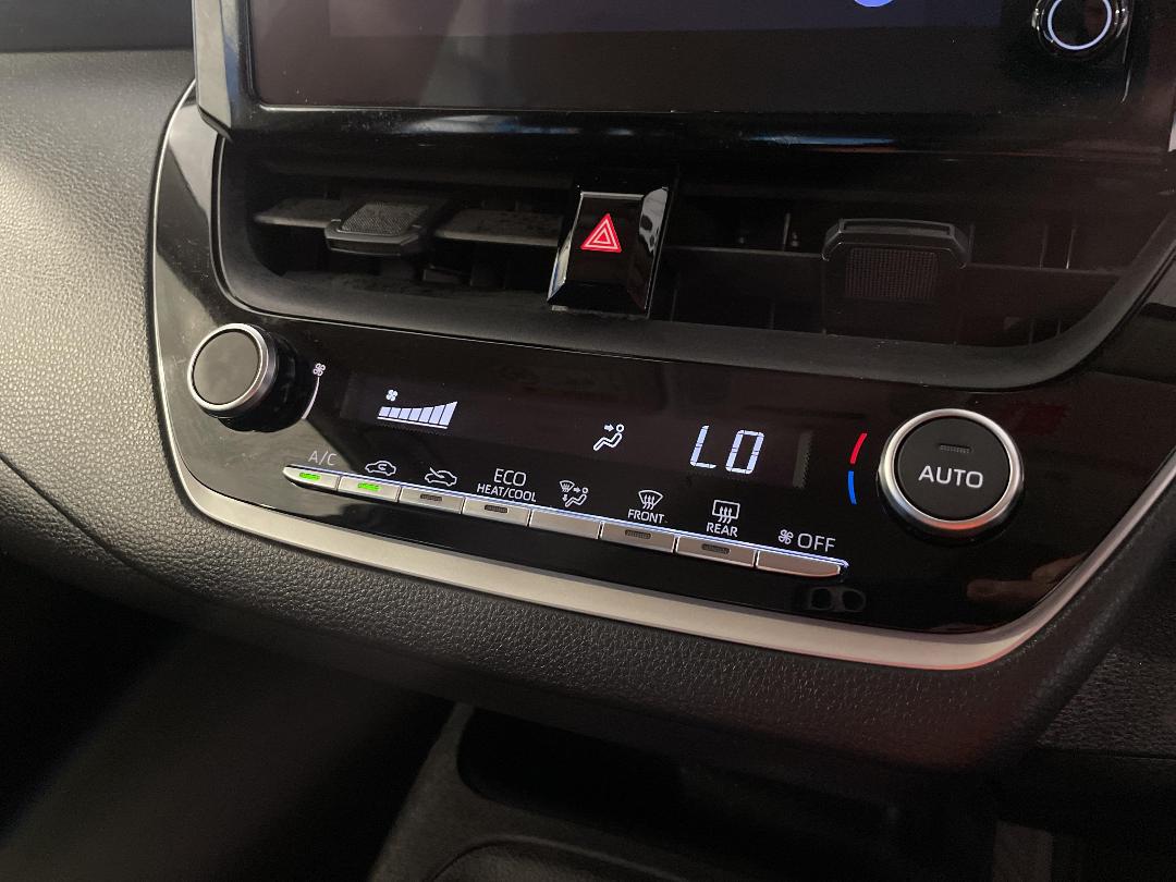 Photo '31' of Toyota Corolla