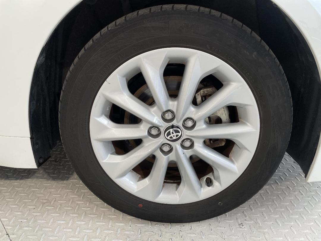 Photo '10' of Toyota Corolla