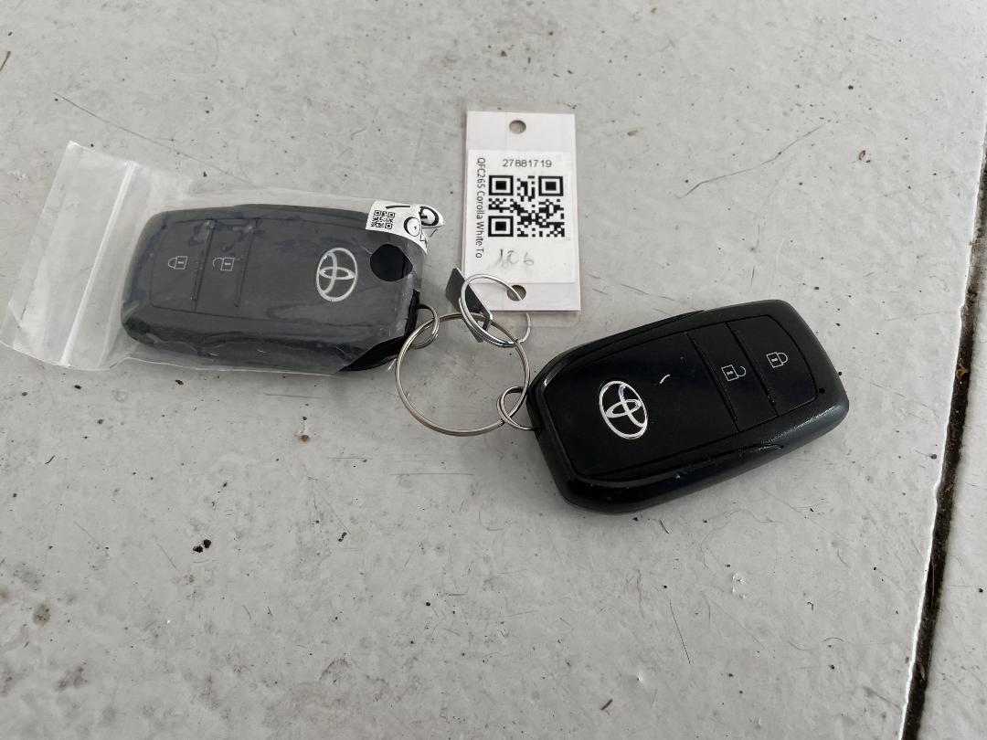 Photo '22' of Toyota Corolla