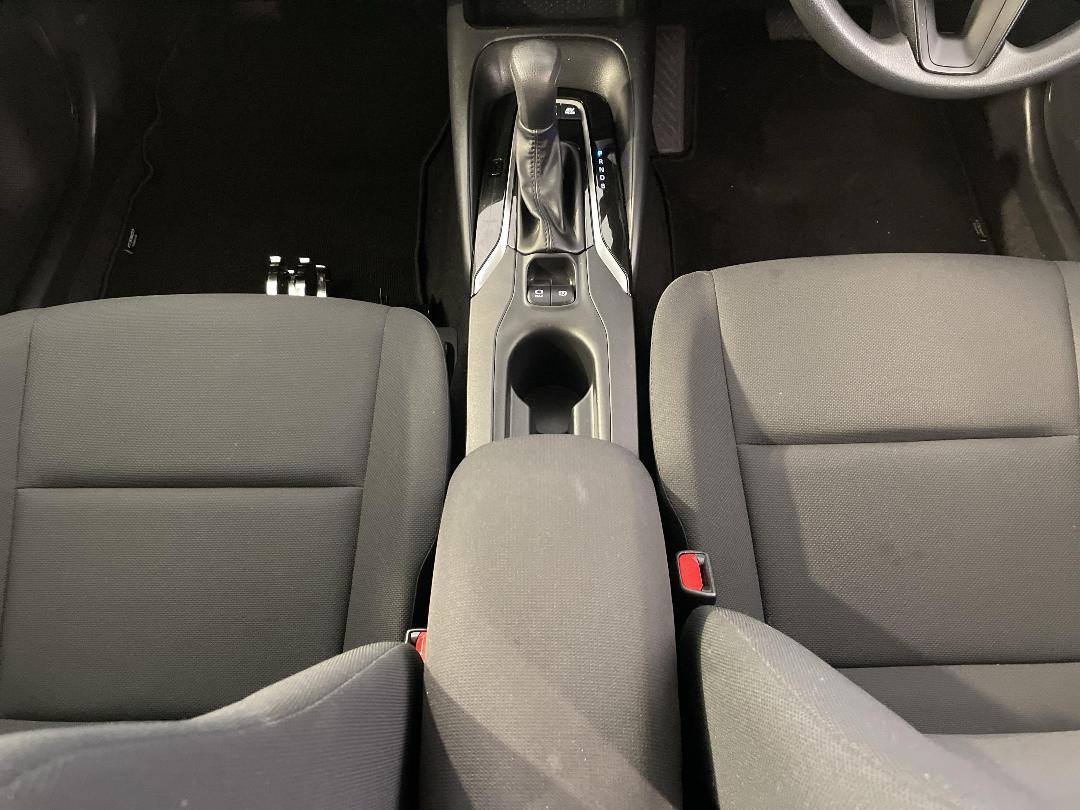 Photo '18' of Toyota Corolla