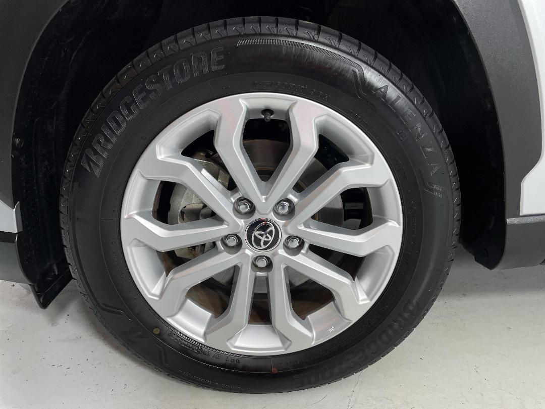 Photo '10' of Toyota Corolla Cross