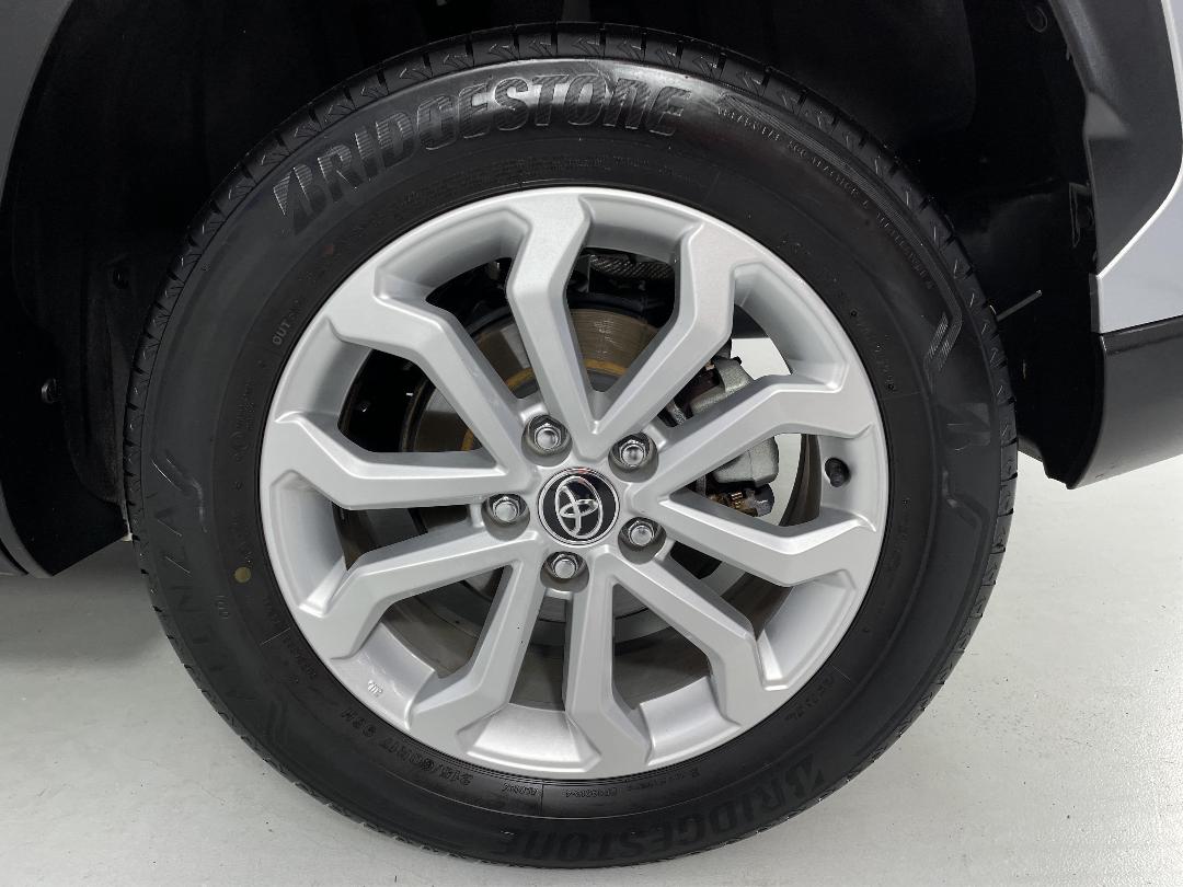 Photo '11' of Toyota Corolla Cross