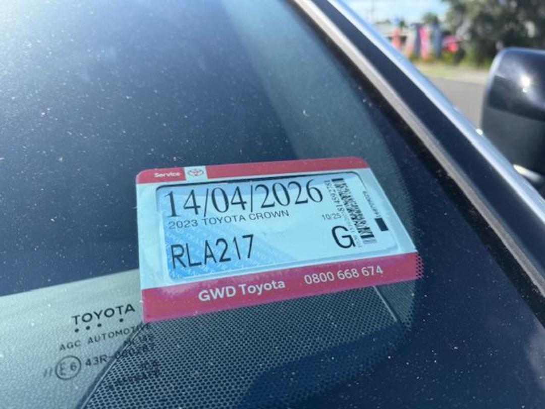 Photo '6' of Toyota Crown Photo '6' of Toyota Crown