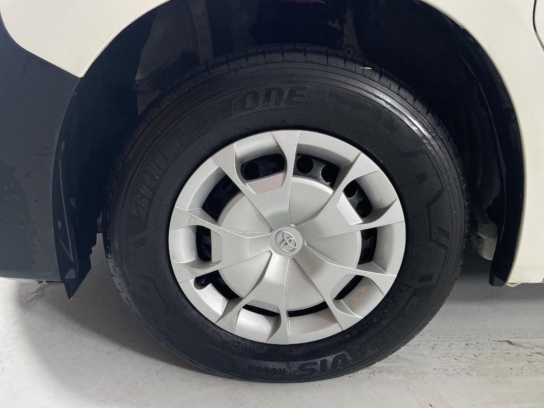 Photo '10' of Toyota Hiace Photo '10' of Toyota Hiace