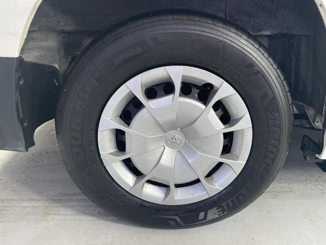 Photo '12' of Toyota Hiace Photo '12' of Toyota Hiace