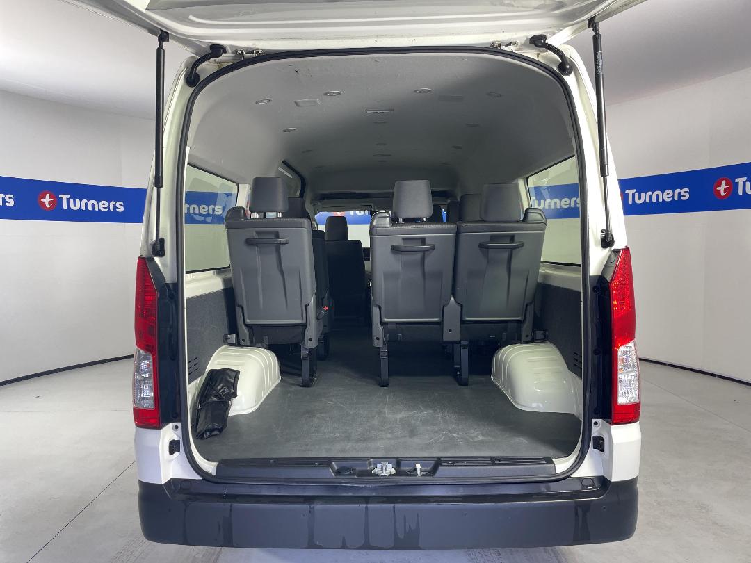 Photo '14' of Toyota Hiace Photo '14' of Toyota Hiace