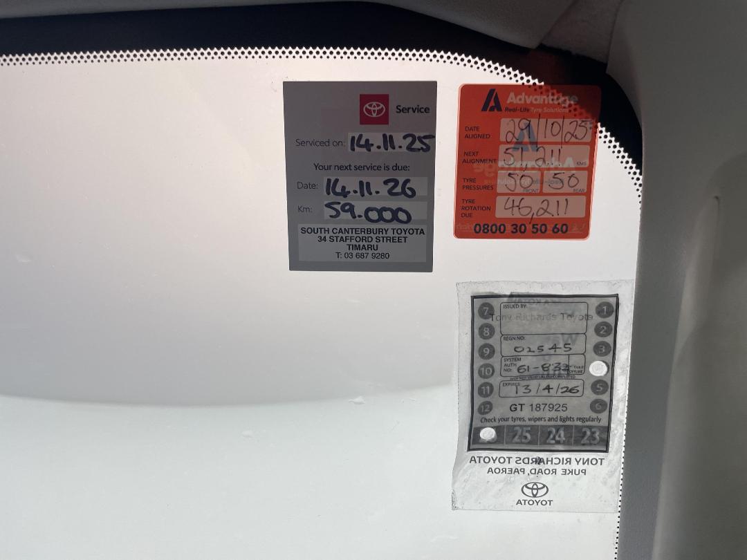 Photo '25' of Toyota Hiace Photo '25' of Toyota Hiace