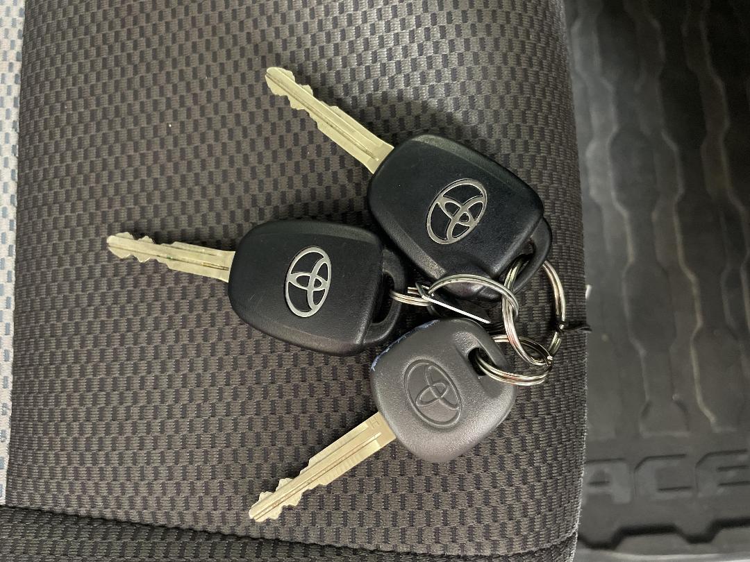 Photo '21' of Toyota Hiace