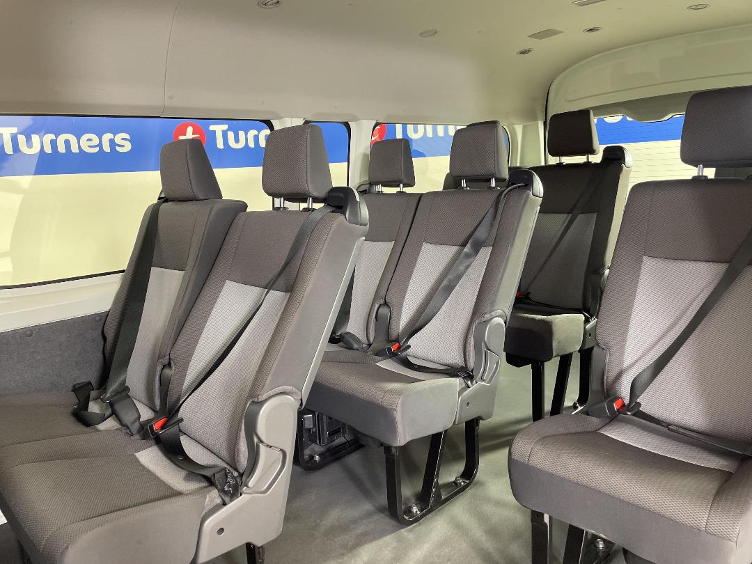 Photo '19' of Toyota Hiace