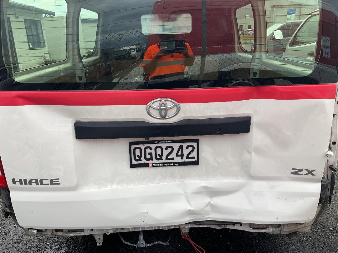 Photo '5' of Toyota Hiace ZR GVN