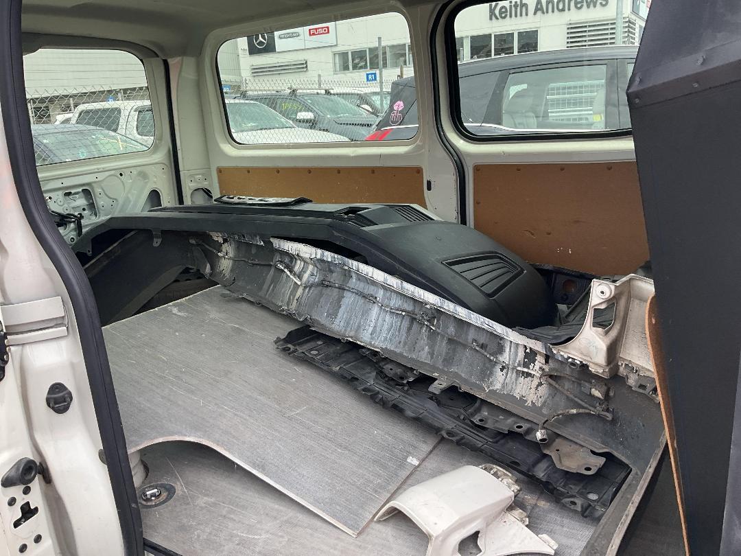 Photo '16' of Toyota Hiace ZR GVN