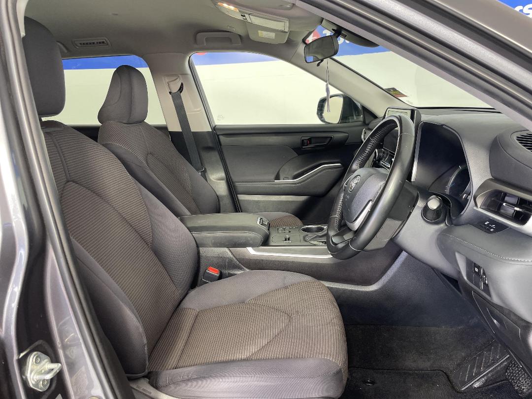 Photo '16' of Toyota Highlander