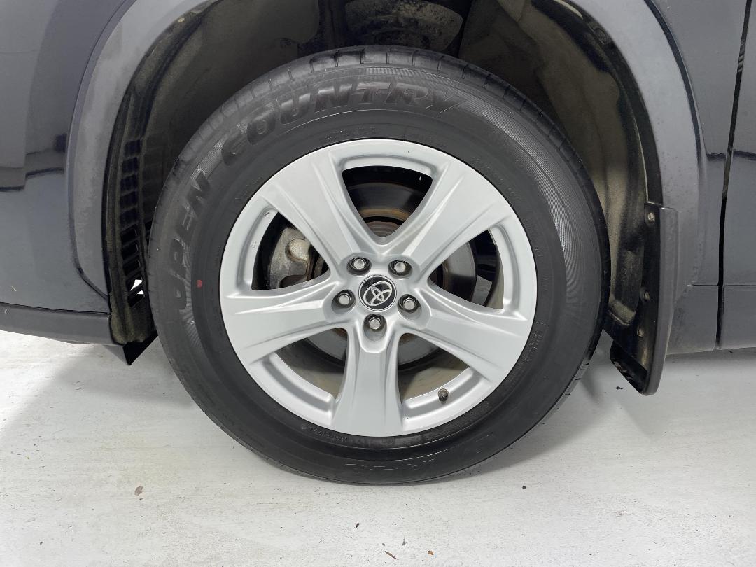 Photo '10' of Toyota Highlander