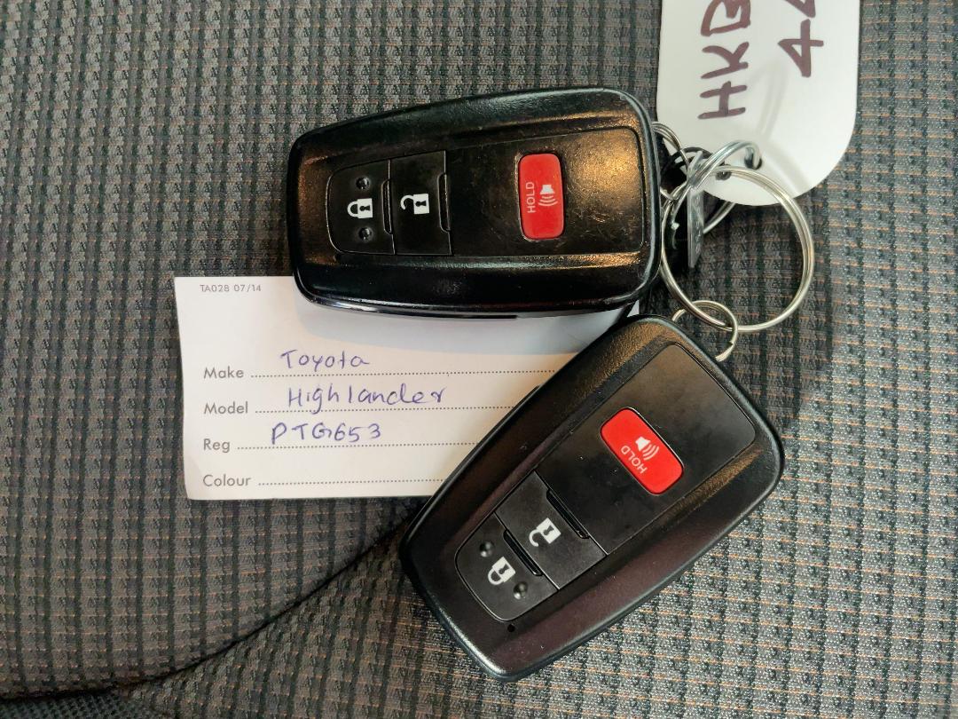 Photo '22' of Toyota Highlander