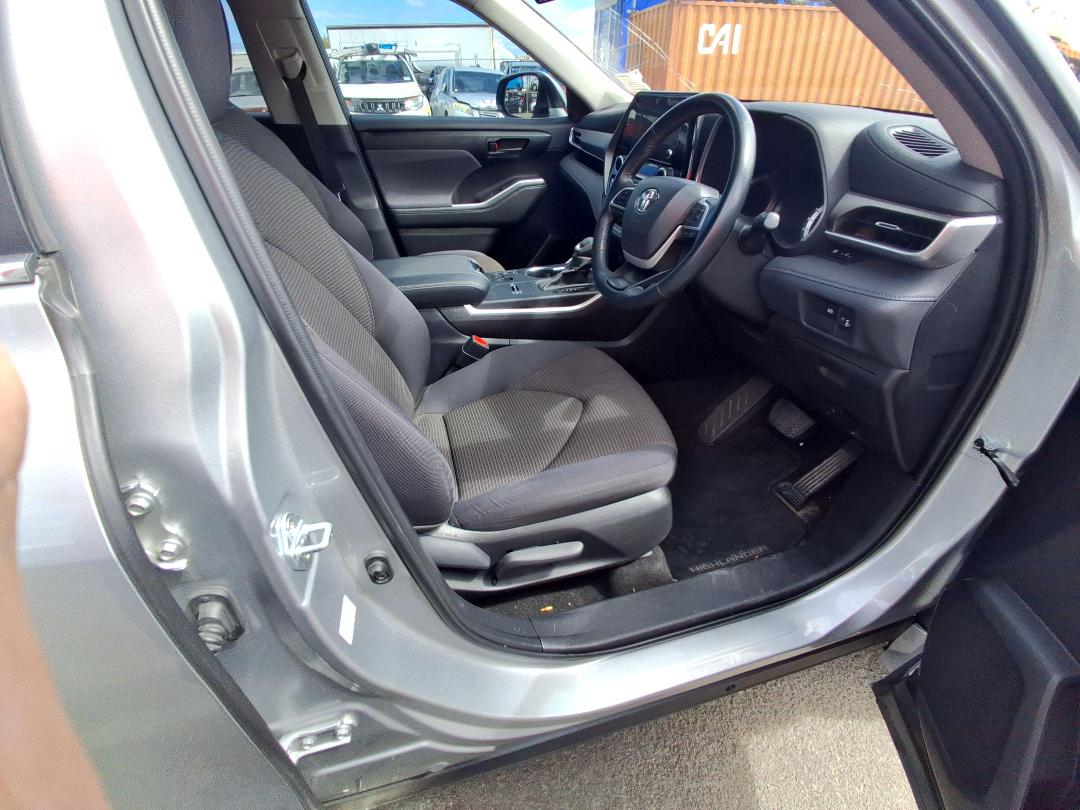 Photo '12' of Toyota Highlander GXL