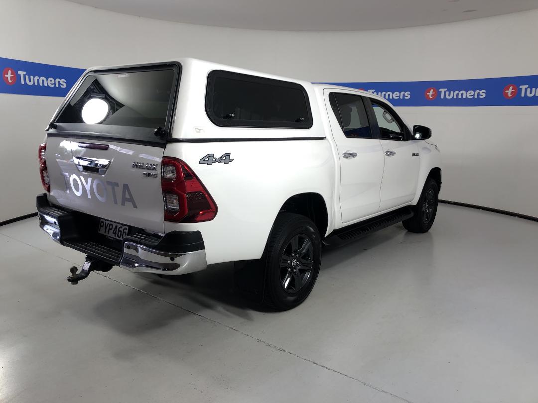 Photo '7' of Toyota Hilux