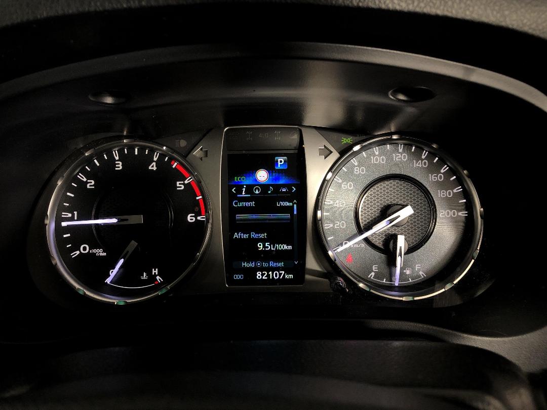 Photo '21' of Toyota Hilux