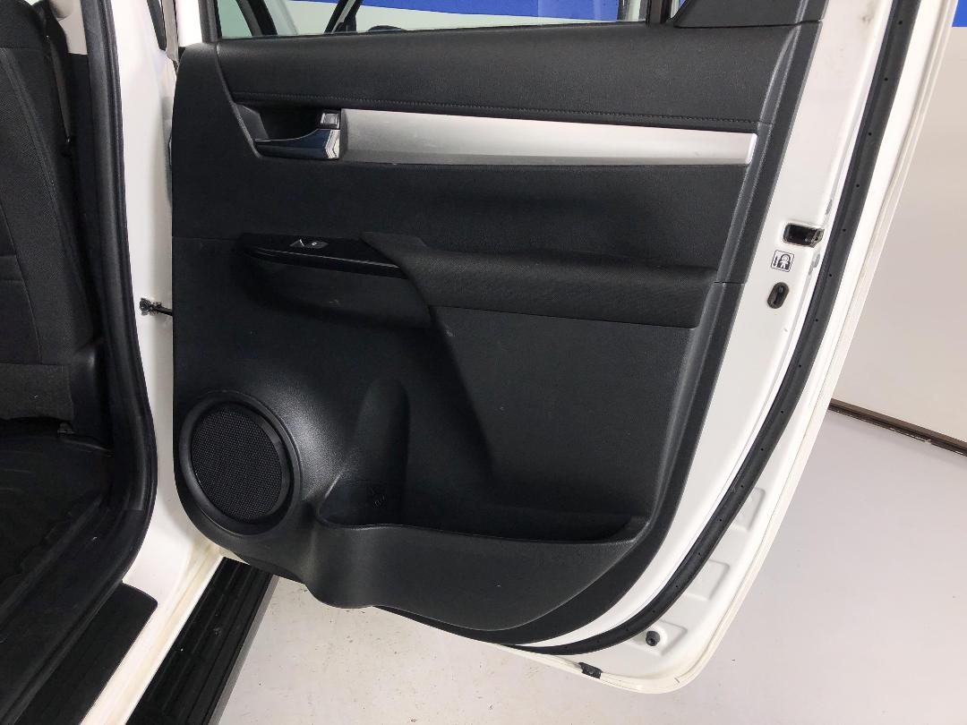 Photo '19' of Toyota Hilux