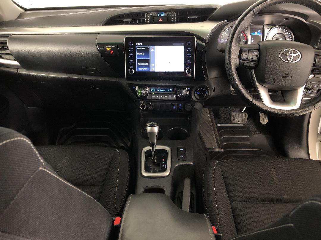 Photo '17' of Toyota Hilux