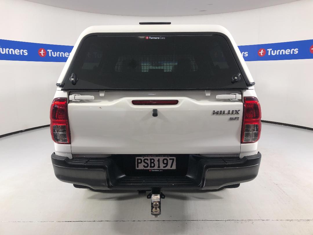 Photo '6' of Toyota Hilux