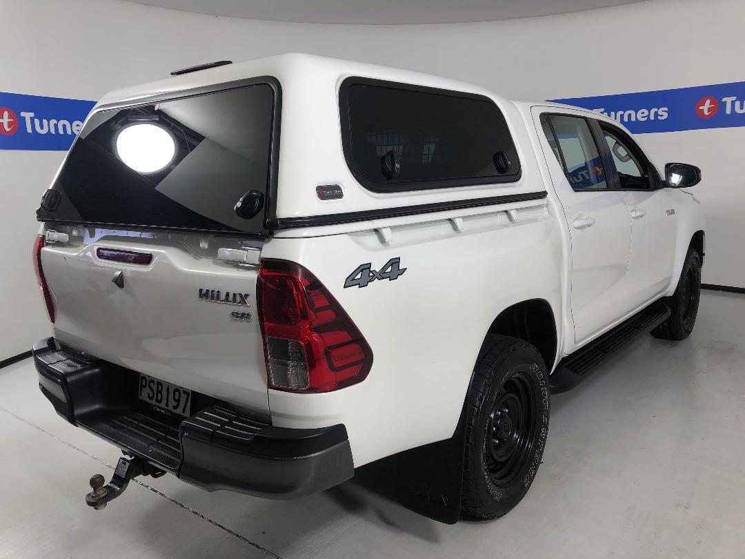 Photo '7' of Toyota Hilux