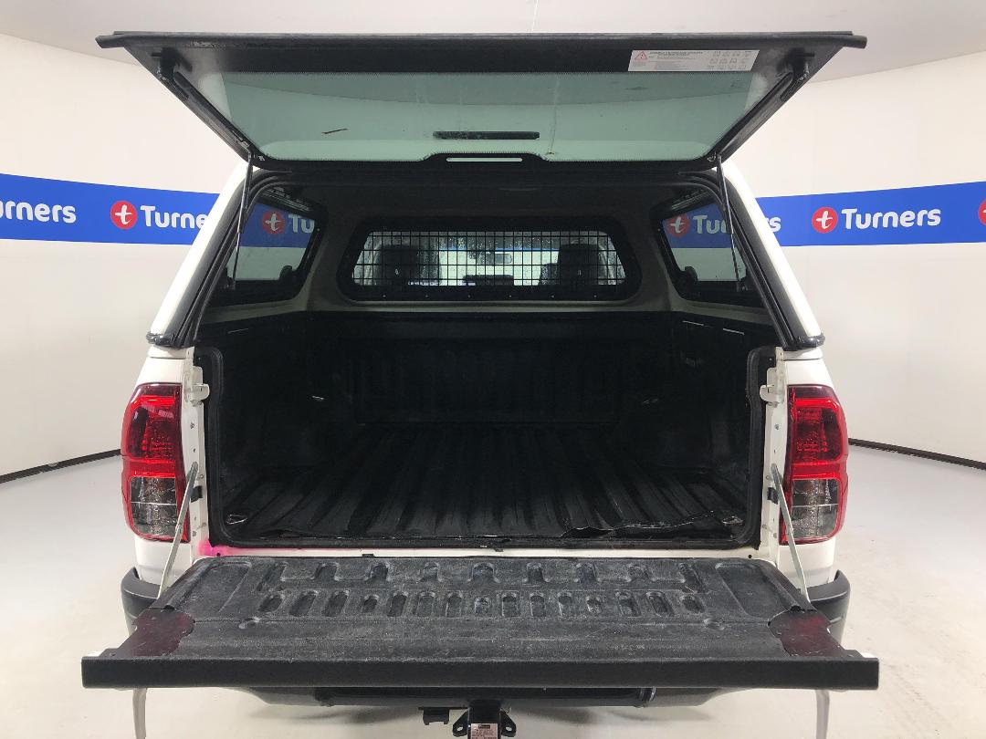 Photo '14' of Toyota Hilux