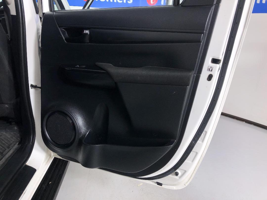 Photo '19' of Toyota Hilux