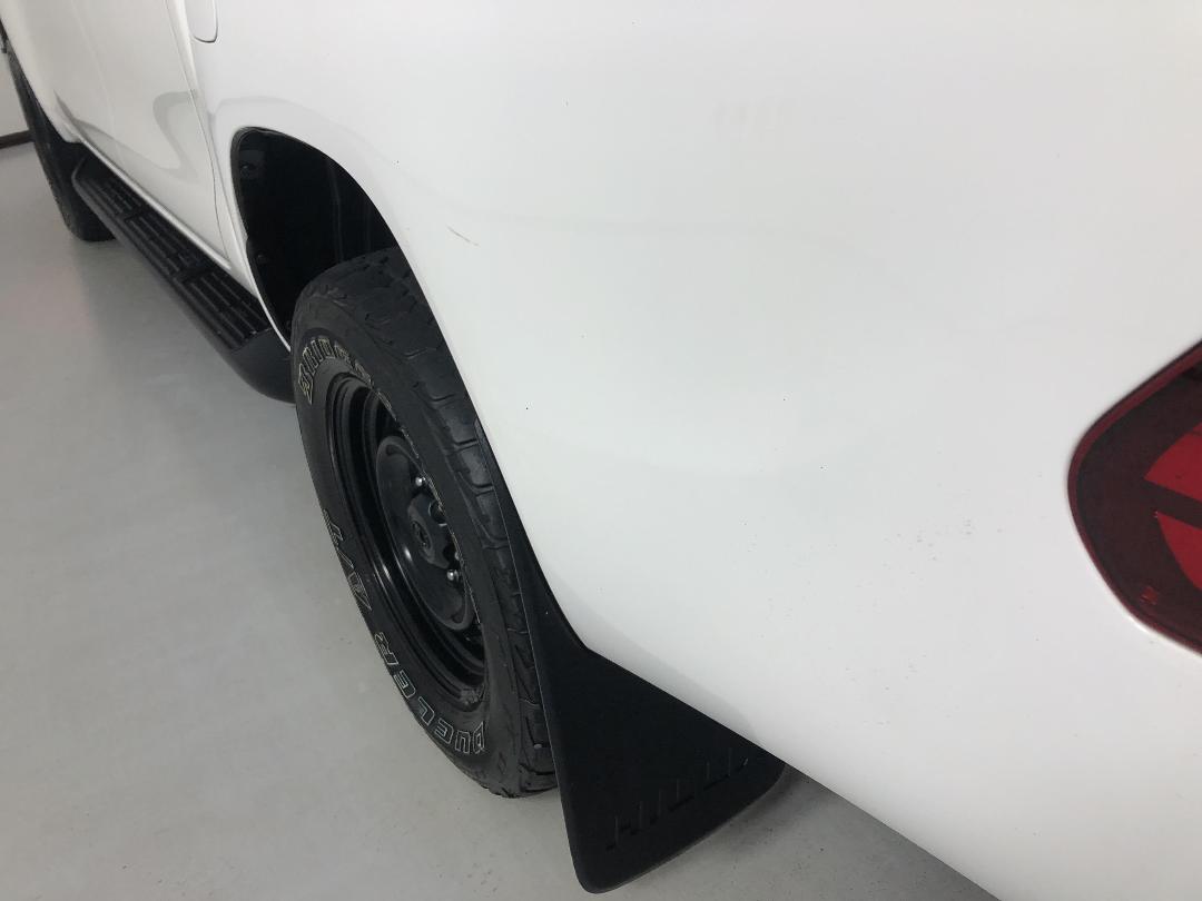 Photo '28' of Toyota Hilux