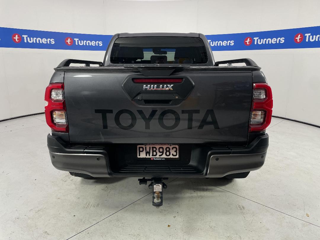Photo '6' of Toyota Hilux