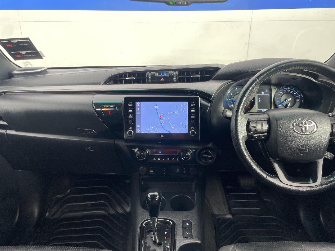 Photo '17' of Toyota Hilux