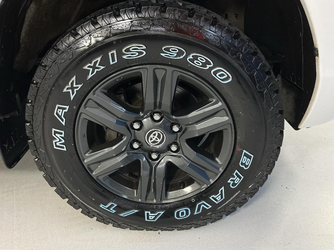 Photo '9' of Toyota Hilux