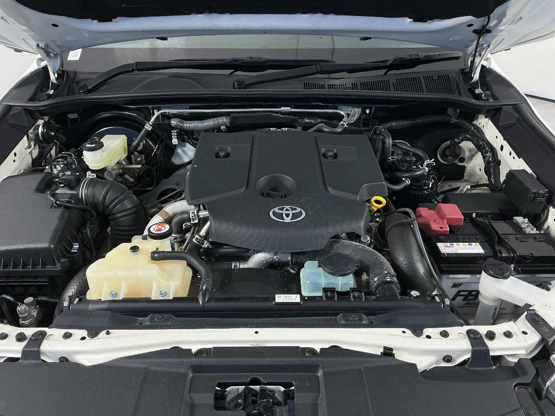 Photo '13' of Toyota Hilux