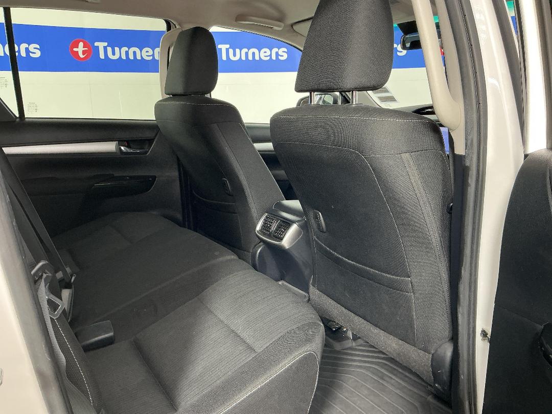 Photo '20' of Toyota Hilux