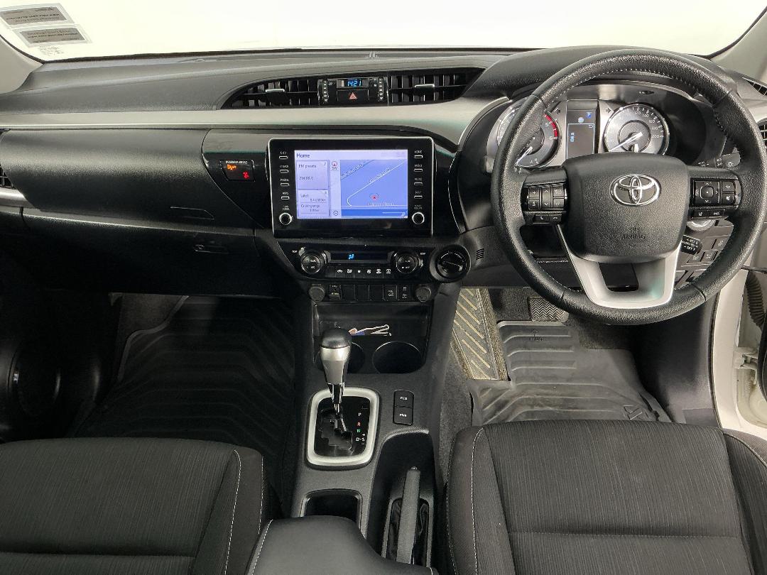 Photo '17' of Toyota Hilux