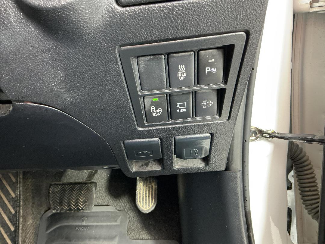 Photo '26' of Toyota Hilux