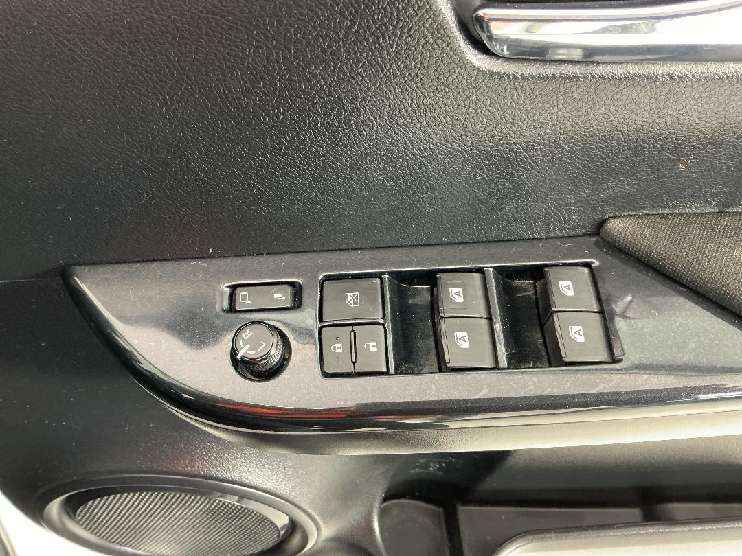 Photo '27' of Toyota Hilux