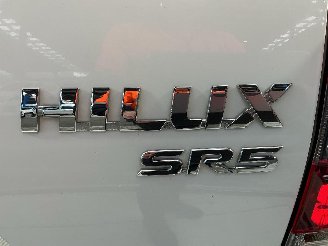 Photo '31' of Toyota Hilux