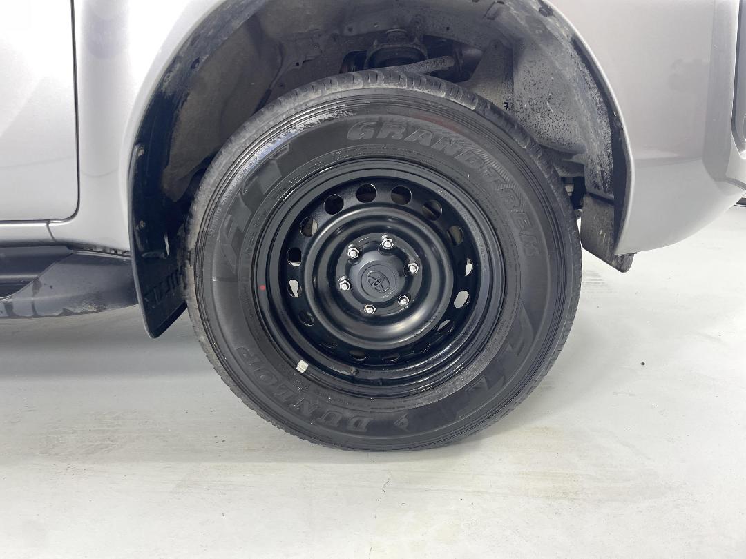 Photo '9' of Toyota Hilux