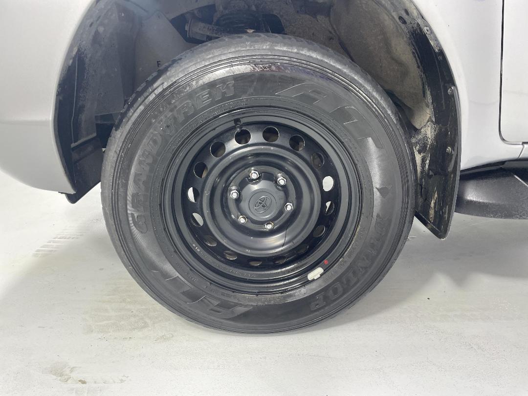 Photo '10' of Toyota Hilux