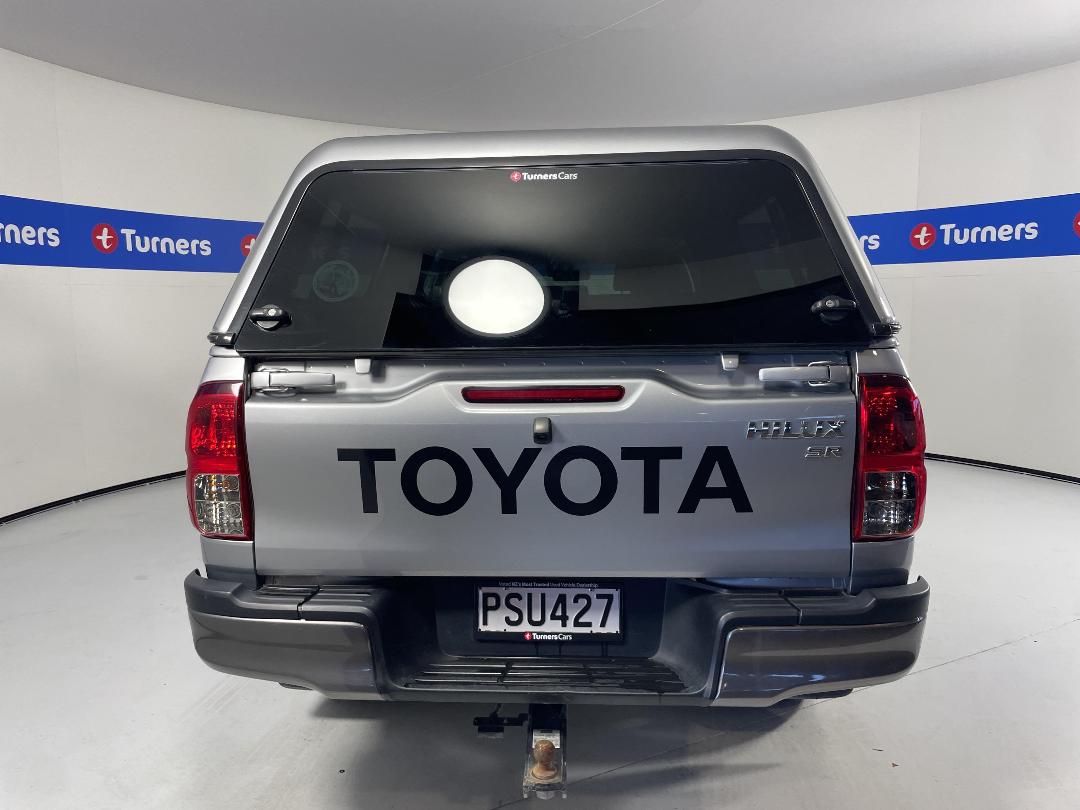 Photo '6' of Toyota Hilux